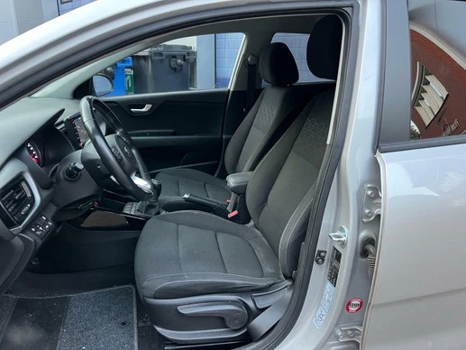 Kia Rio - Afbeelding 7 van 13