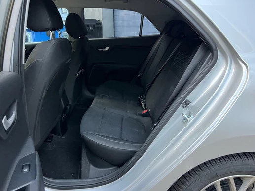 Kia Rio - Afbeelding 9 van 13
