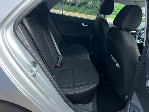 Kia Rio - Afbeelding 10 van 13