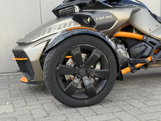 Can-Am Spyder - Afbeelding 12 van 15