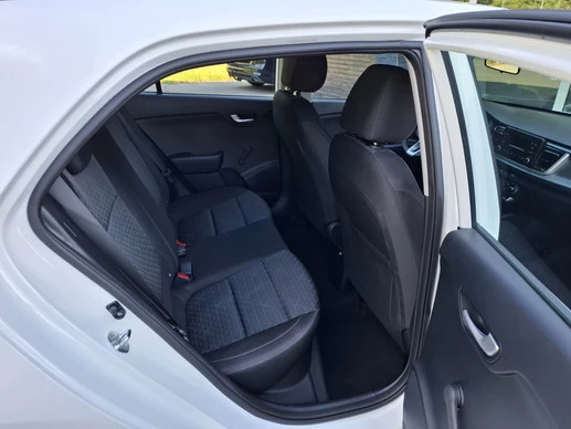Kia Rio - Afbeelding 7 van 12