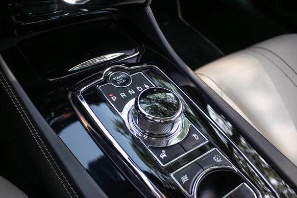 Jaguar XK - Afbeelding 24 van 30