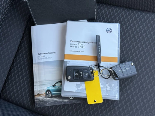 Volkswagen T-Cross - Afbeelding 28 van 30