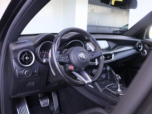 Alfa Romeo Stelvio - Afbeelding 8 van 30