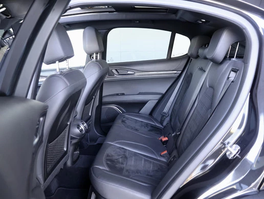 Alfa Romeo Stelvio - Afbeelding 10 van 30