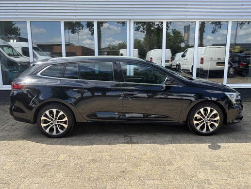 Renault Megane E-Tech - Afbeelding 9 van 30
