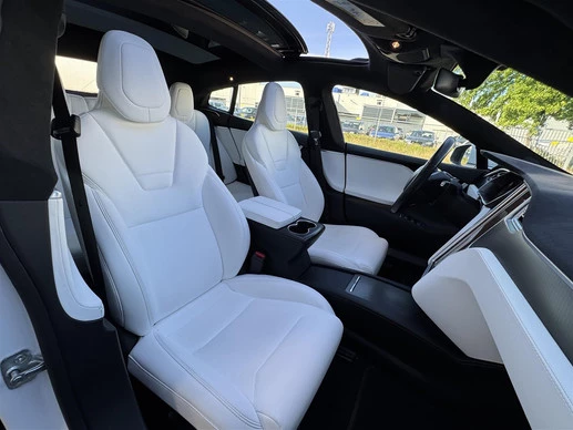 Tesla Model S - Afbeelding 27 van 30