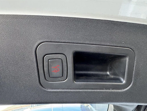 Tesla Model S - Afbeelding 30 van 30