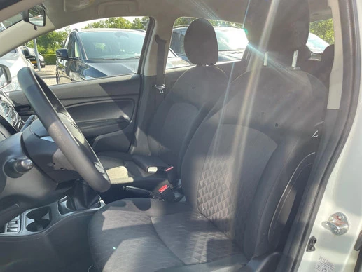 Mitsubishi Space Star - Afbeelding 19 van 29
