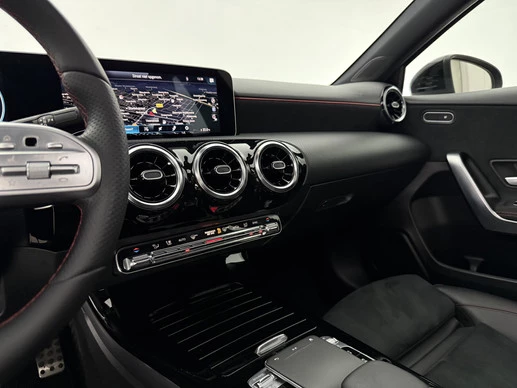 Mercedes-Benz A-Klasse - Afbeelding 15 van 30