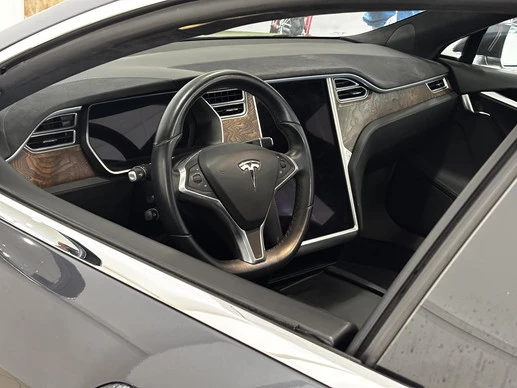 Tesla Model S - Afbeelding 3 van 27