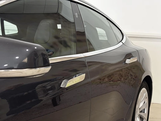 Tesla Model S - Afbeelding 12 van 27