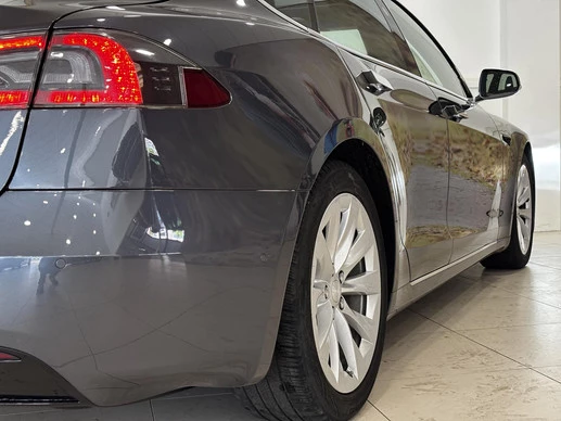 Tesla Model S - Afbeelding 13 van 27