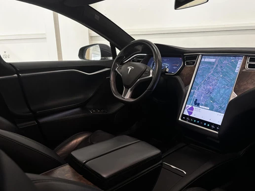Tesla Model S - Afbeelding 25 van 27