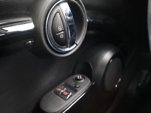MINI Cooper - Afbeelding 28 van 30