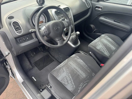Opel Agila - Afbeelding 2 van 21