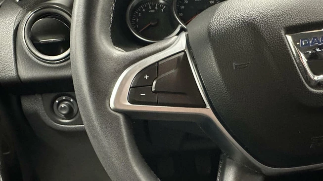 Dacia Logan - Afbeelding 23 van 30