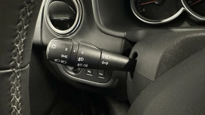 Dacia Logan - Afbeelding 25 van 30