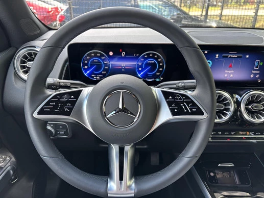 Mercedes-Benz EQB - Afbeelding 15 van 29