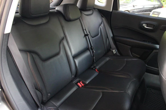 Jeep Compass - Afbeelding 10 van 23