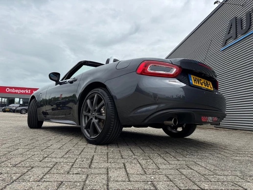 Fiat 124 Spider - Afbeelding 27 van 28