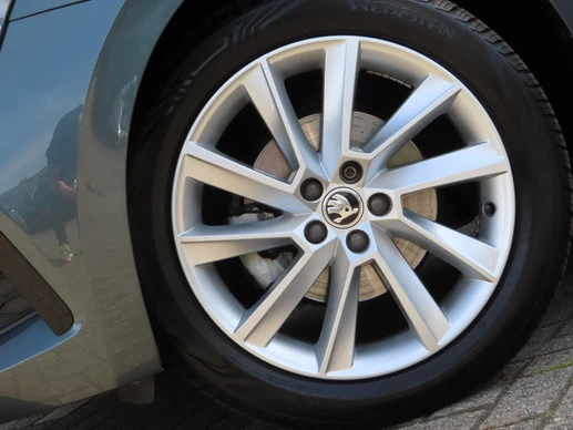 Škoda Scala - Afbeelding 10 van 25