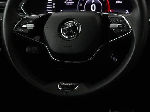 Škoda Superb - Afbeelding 13 van 30