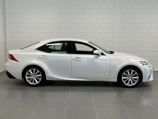 Lexus IS - Afbeelding 7 van 30