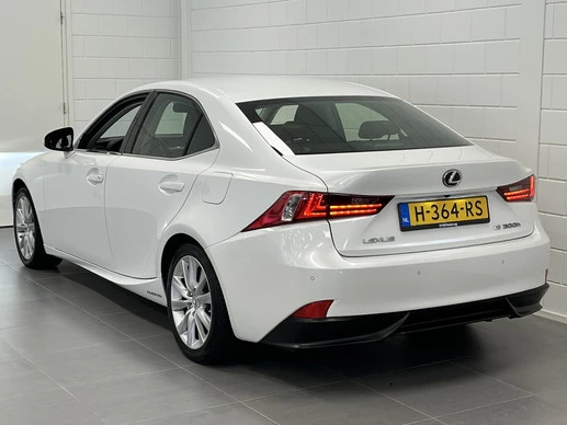 Lexus IS - Afbeelding 10 van 30
