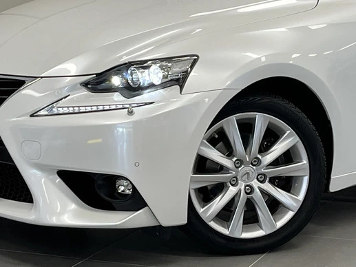 Lexus IS - Afbeelding 11 van 30