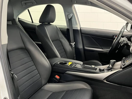 Lexus IS - Afbeelding 18 van 30