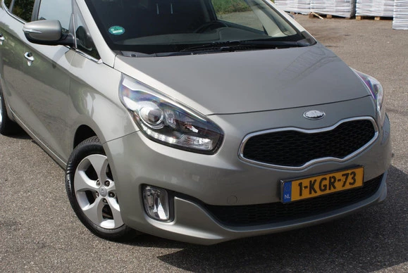 Kia Carens - Afbeelding 2 van 25