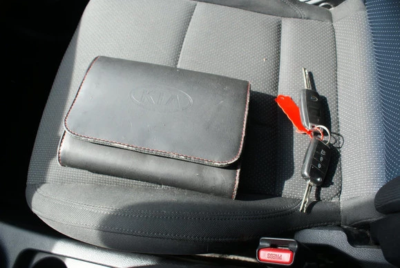 Kia Carens - Afbeelding 23 van 25