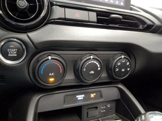 Mazda MX-5 - Afbeelding 12 van 18
