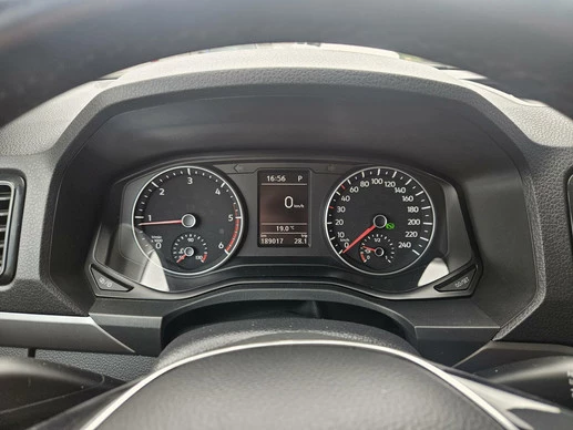 Volkswagen Amarok - Afbeelding 25 van 30
