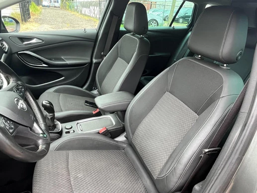 Opel Astra - Afbeelding 9 van 15