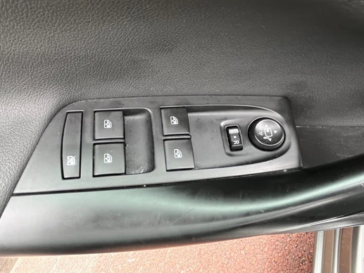 Opel Astra - Afbeelding 15 van 15