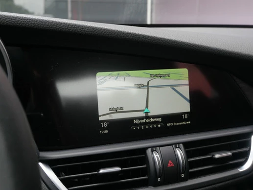 Alfa Romeo Giulia - Afbeelding 18 van 23