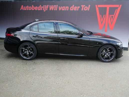 Alfa Romeo Giulia - Afbeelding 1 van 28