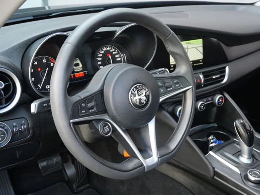 Alfa Romeo Giulia - Afbeelding 13 van 28