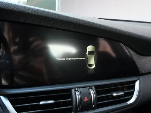 Alfa Romeo Giulia - Afbeelding 15 van 28