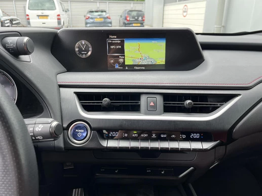Lexus UX - Afbeelding 17 van 30