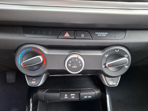 Kia Rio - Afbeelding 11 van 13