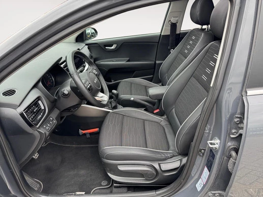 Kia Stonic - Afbeelding 13 van 30