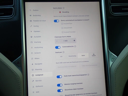 Tesla Model S - Afbeelding 24 van 30