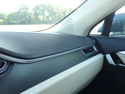 Tesla Model S - Afbeelding 28 van 30
