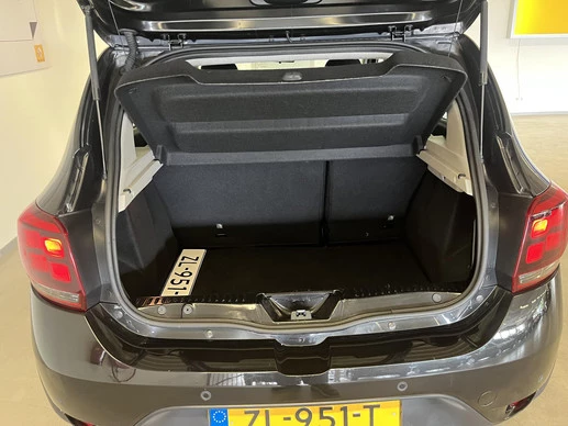 Dacia Sandero - Afbeelding 14 van 30