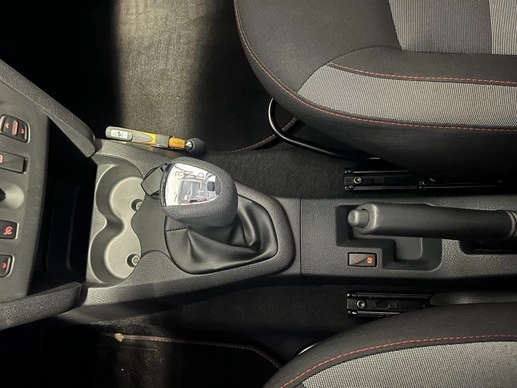 Dacia Sandero - Afbeelding 27 van 30