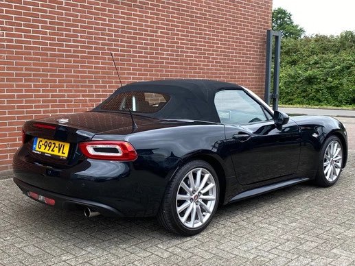 Fiat 124 Spider - Afbeelding 23 van 27