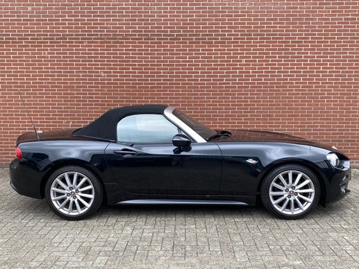 Fiat 124 Spider - Afbeelding 24 van 27